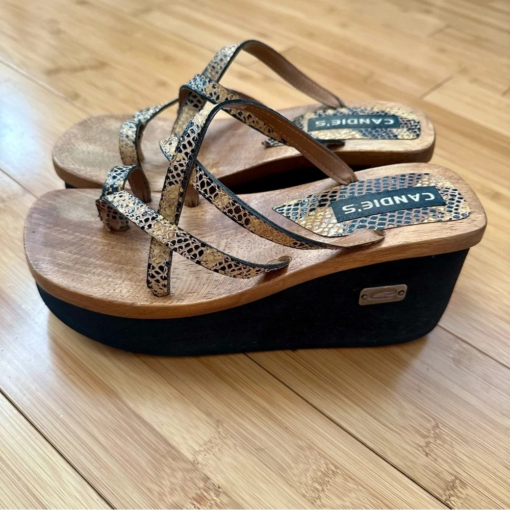 Candie's y2k Snake-Print Tan and Black Platform Wedge Sandals